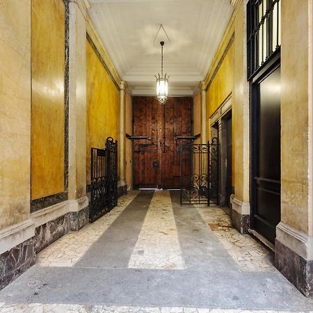 Luxury & Liberty Duomo Apartment Milão Exterior foto